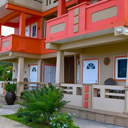 Royal Bliss Apartment Suites Kingstown Extérieur photo