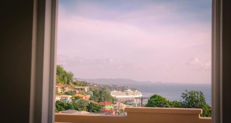 Royal Bliss Apartment Suites Kingstown Extérieur photo