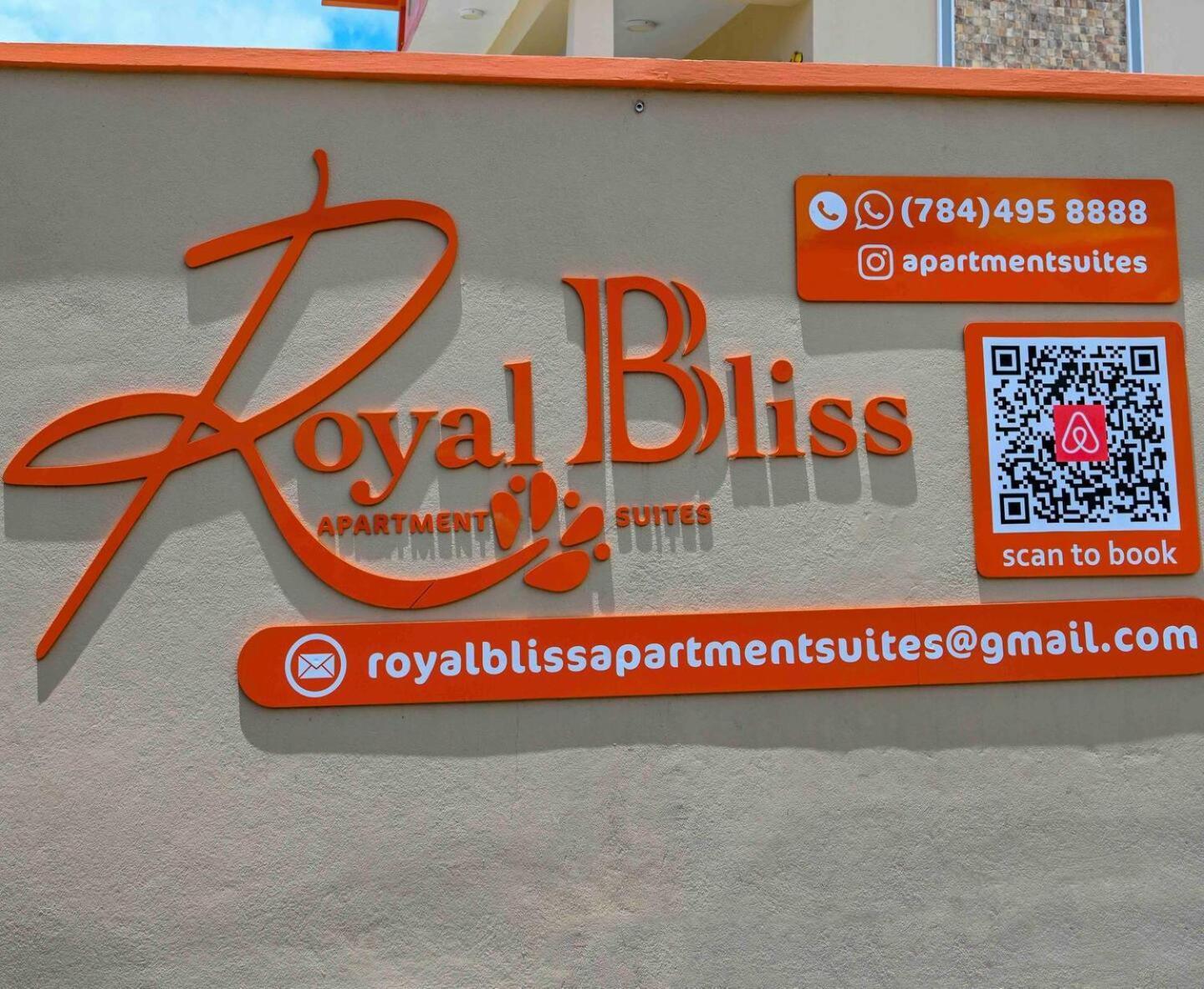 Royal Bliss Apartment Suites Kingstown Extérieur photo