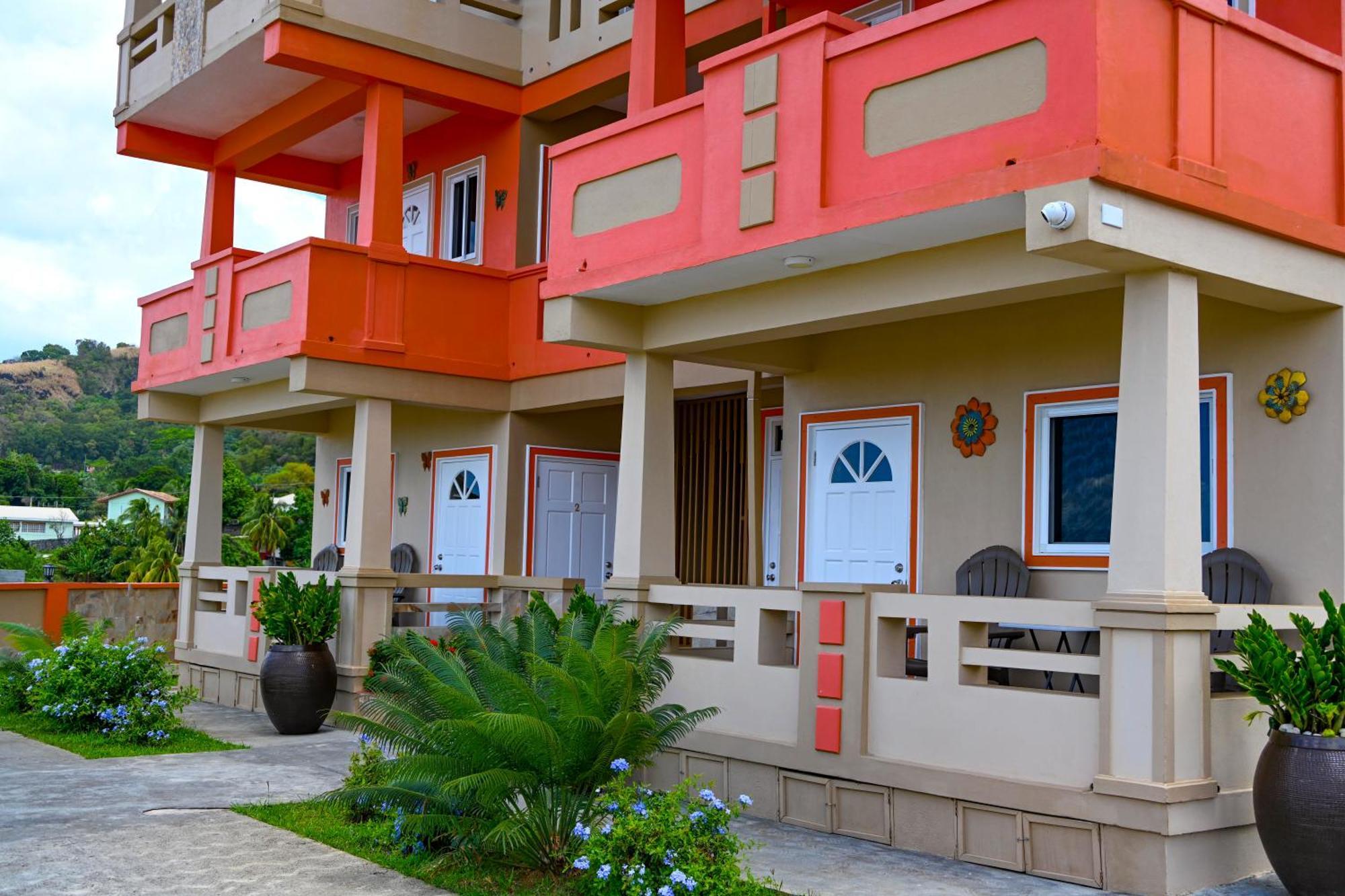 Royal Bliss Apartment Suites Kingstown Extérieur photo